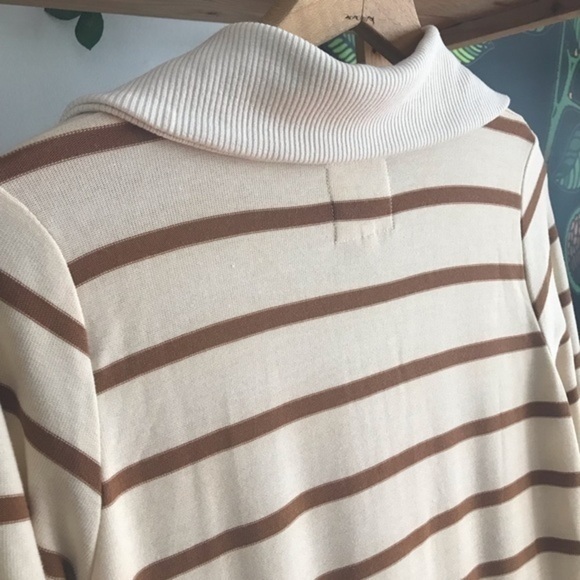 Chaser Sweater Medium - Picture 11 of 16